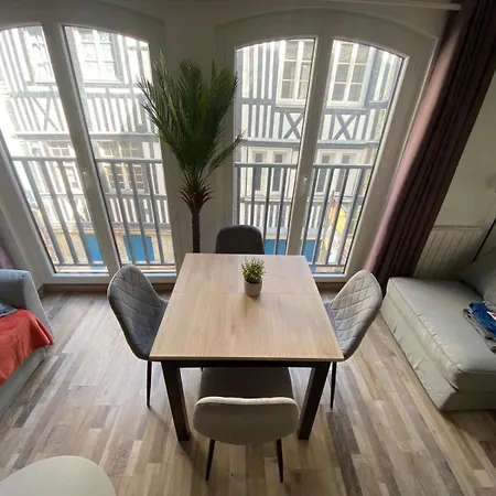 Charme Authentique Rouennais - 438 Apartment